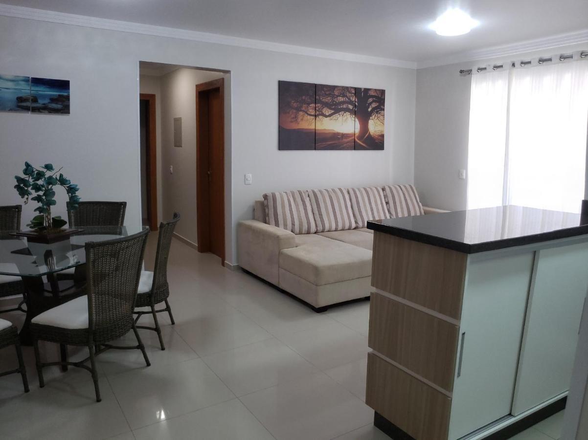 Excelente Apto 3 Quartos Em Bombas, 100 Metros Do Mar E 2 Vagas De Garagem Bombinhas Exterior photo